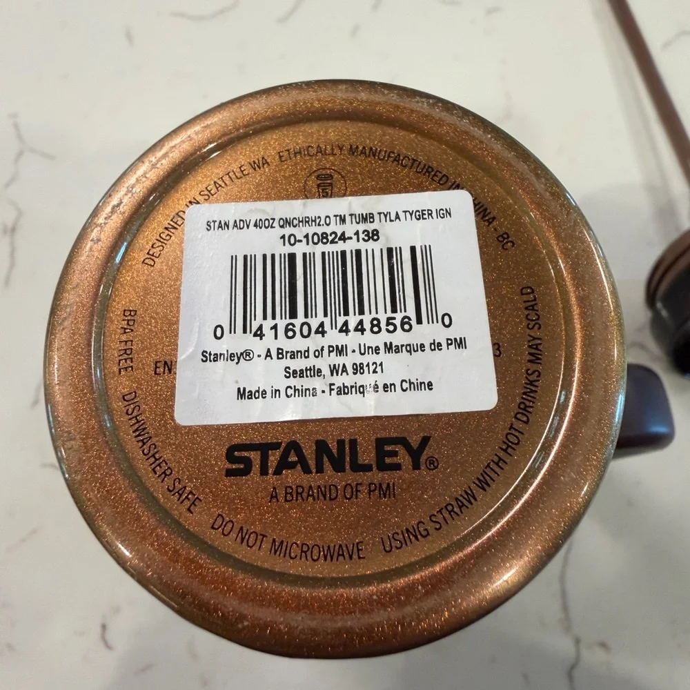 Stanley 40 oz. TYLA TYGER Quencher Tumbler -Brown/Gold Travel Mug. NEW IN BOX.. - Picture 5 of 7
